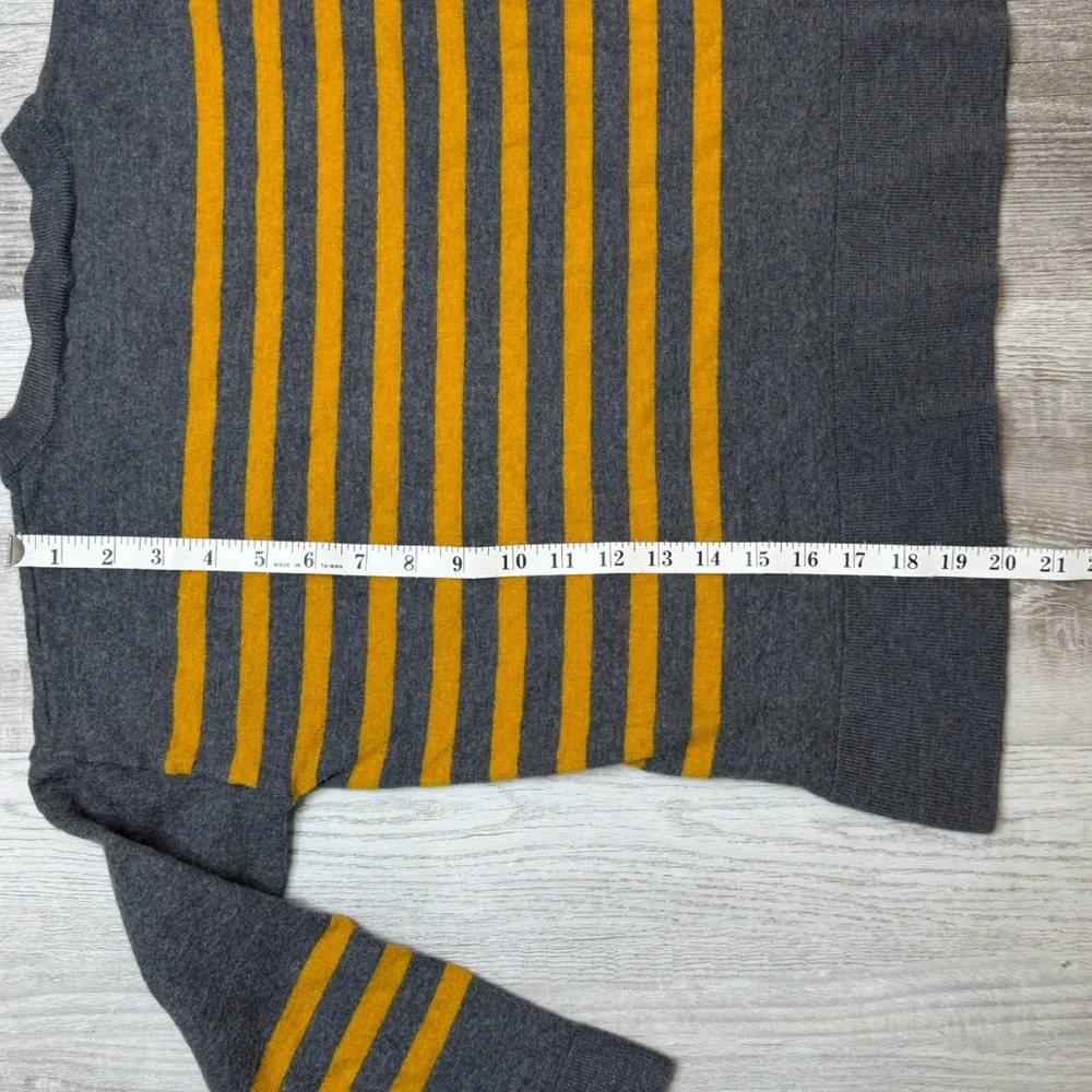 Pendleton Merino Wool Striped Crewneck Sweater Gray Yellow Stripes Womens Size M